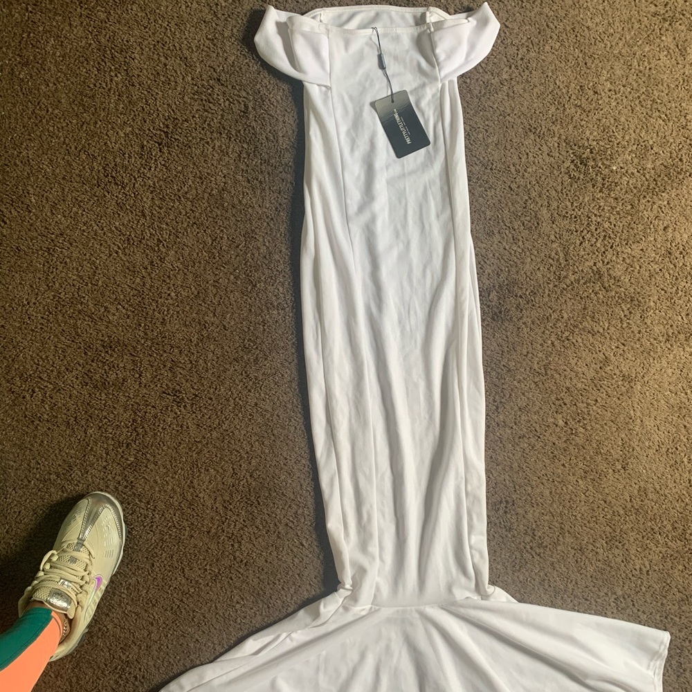 Long white mermaid dress